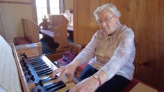 Juliana Ekel Seit 78 Jahren An Der Orgel