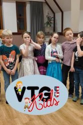 Kinder Volkstanzgruppe Ruprechtshofen Beim Seniorenball